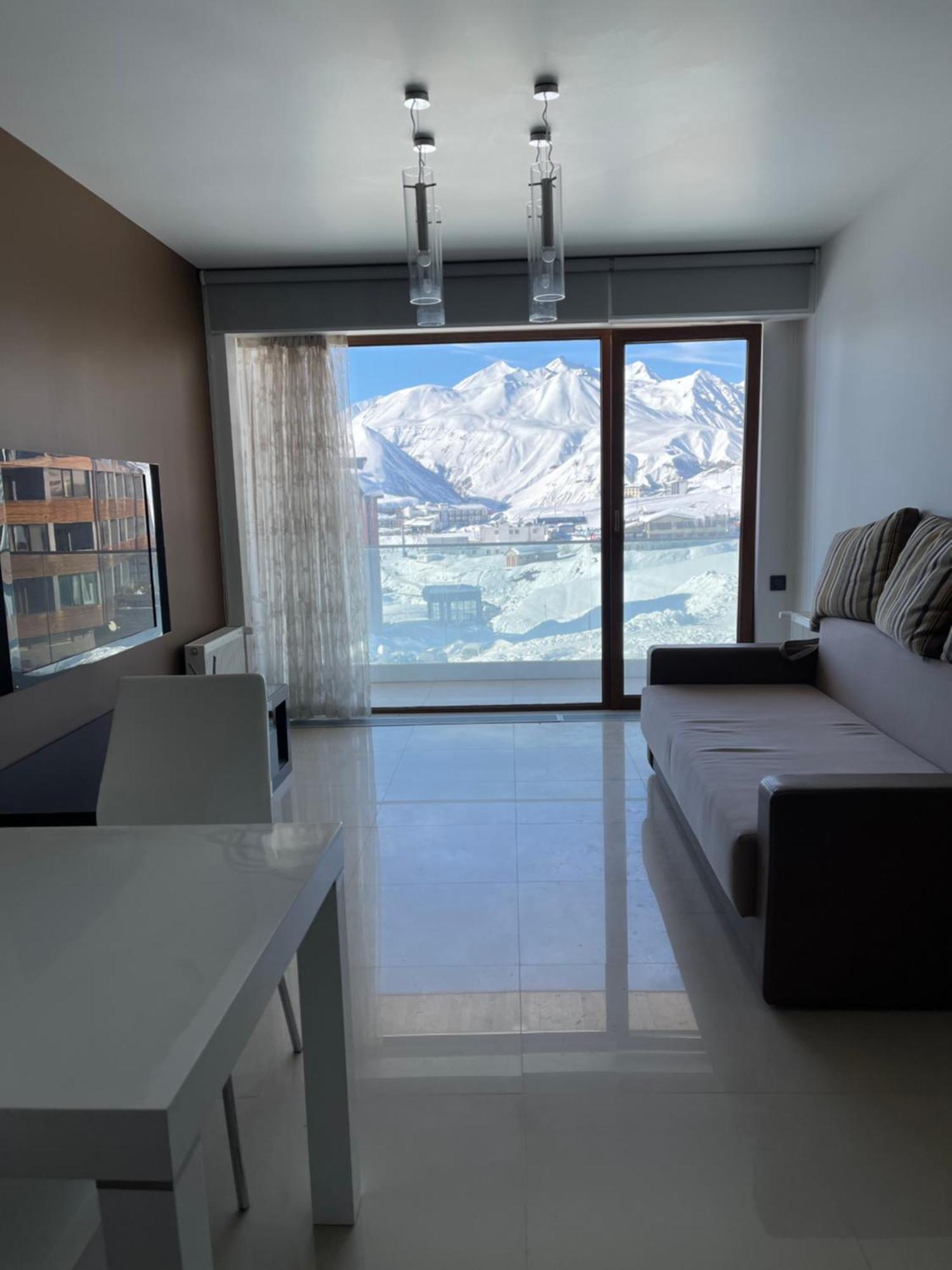 Happy Holidays Apartments In New Gudauri Exterior photo